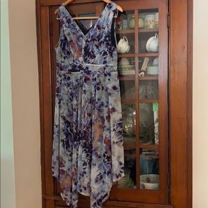 Simply Vera VeraWang handkerchief hem dress size L